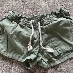 Olive Oceanside Roxy Linen shorts